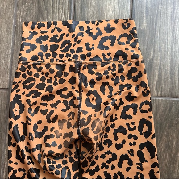 Beach Riot Piper Leopard Leggings Sz S - Picture 7 of 9